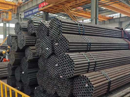 ท่อเหล็กสำหรับหม้อไอน้ำแบบกำหนดเอง เส้นผ่านศูนย์กลางภายนอกและความยาว พร้อมพื้นผิวขัดเงา สำหรับการใช้งานที่อุณหภูมิสูง