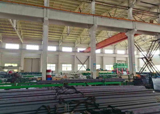 ท่อไร้รอยต่อเอสเอสร้อนเสร็จสิ้น Astm A269 Astm A312 A312m Astm A511 A511m ปิโตรเคมี