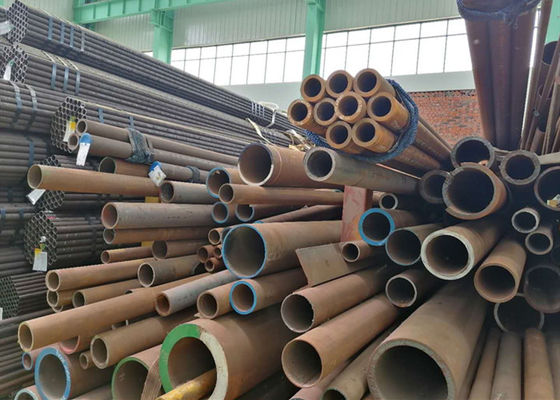 ท่อหม้อไอน้ำเหล็กกล้าคาร์บอนไร้ตะเข็บ ASTM A192 สำหรับพื้นผิวที่เคลือบด้วยน้ำมันแรงดันสูง