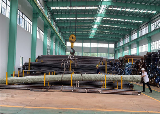 หม้อไอน้ำ 168 มม. ASTM A210 ท่อเหล็กคาร์บอนไม่มีรอยต่อสำหรับสถานีไฟฟ้า