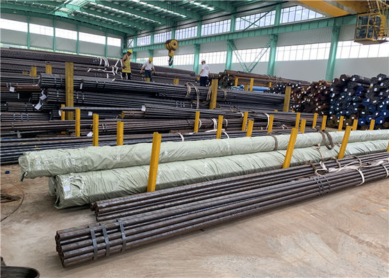 หม้อไอน้ำ 168 มม. ASTM A210 ท่อเหล็กคาร์บอนไม่มีรอยต่อสำหรับสถานีไฟฟ้า