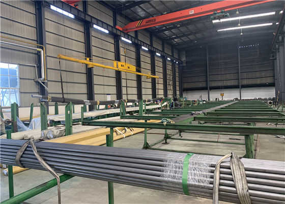 SA 210 A1 ท่อ Superheater เหล็กกล้าคาร์บอนปานกลางไร้รอยต่อ