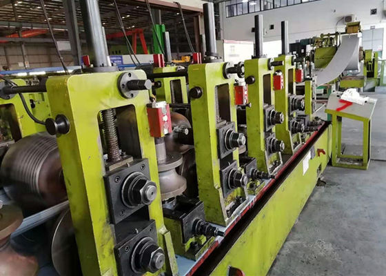 ASME SA178 Erw Carbon Steel Pipe สำหรับหม้อไอน้ำและตัวแลกเปลี่ยน w / stock