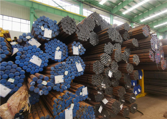 ASME SA213 API สเตนเลสสตีลไม่มีรอยต่อ Boiler Tubes เคลือบวานิชแห้ง