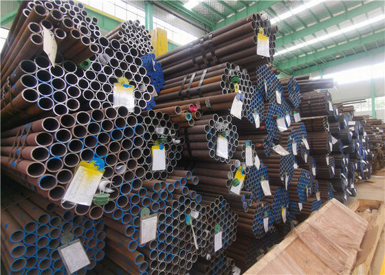 ASME SA213 API สเตนเลสสตีลไม่มีรอยต่อ Boiler Tubes เคลือบวานิชแห้ง
