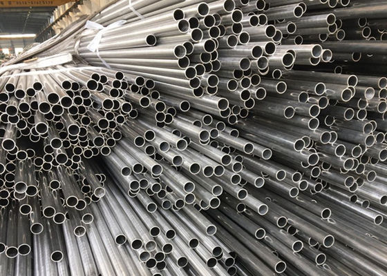 SA213 SA213 - 2018 ท่อหม้อไอน้ำแบบไม่มีรอยต่อ 33.7X1.5MM TP304 TP316L 100% ET HT